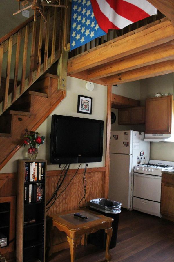 Bed and Breakfast Berry Creek Cabins Isabel Zewnętrze zdjęcie
